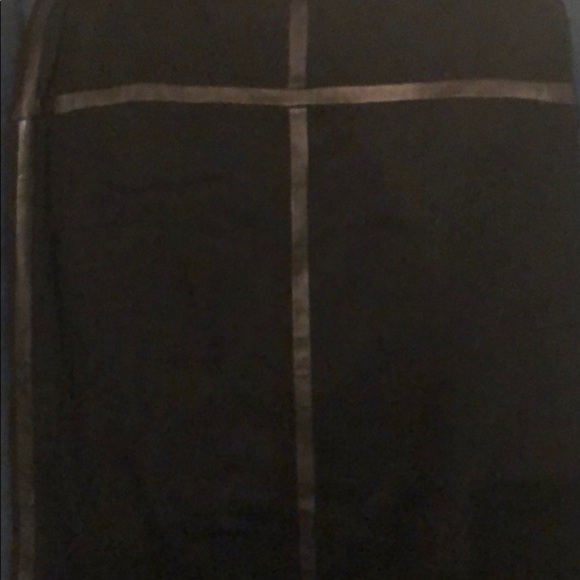 Beautiful DKNY Chic Black Skirt with Faux Leather Trim size 8 - Picture 4 of 6